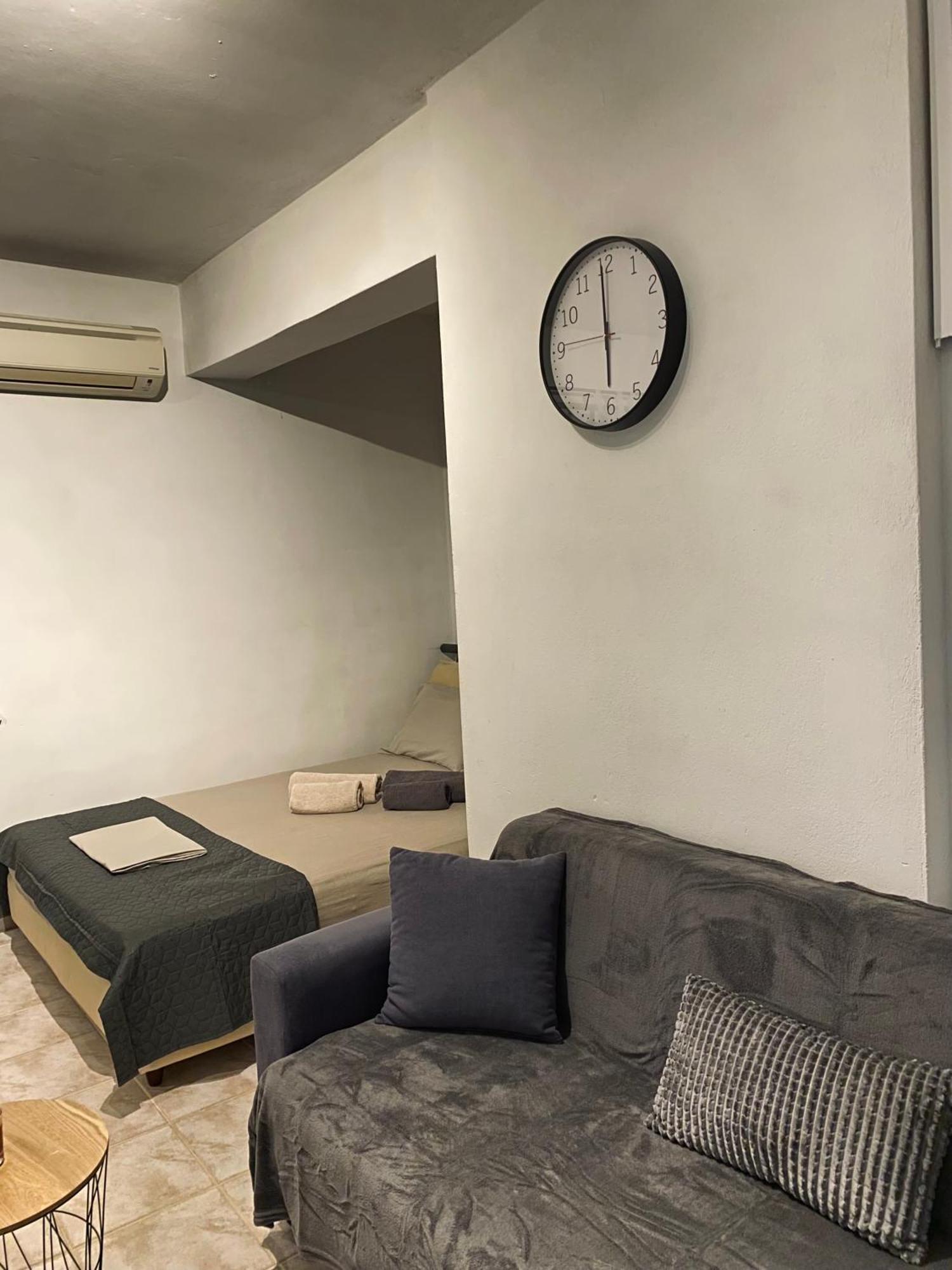 Independent House At Glyfada Apartamento Atenas Exterior foto
